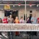 Jumat Berkah Jelang HUT ke-81 RI, RW 01 Glodok Bersama Tiga Pilar Bagikan 700 Paket Makanan