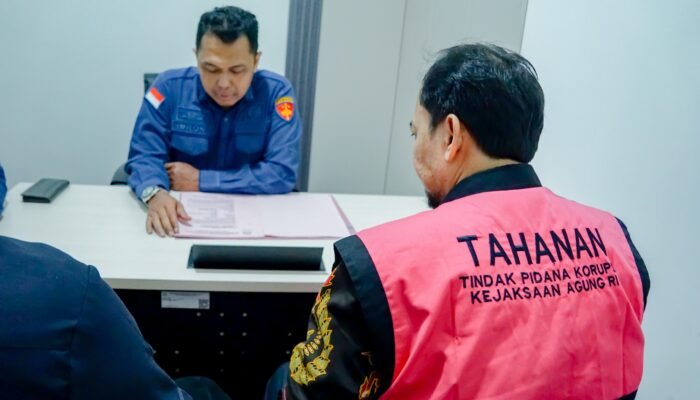 Dua Tersangka Kasus TPPU dan Korupsi Pertambangan Dilimpahkan ke Kejari Jakpus