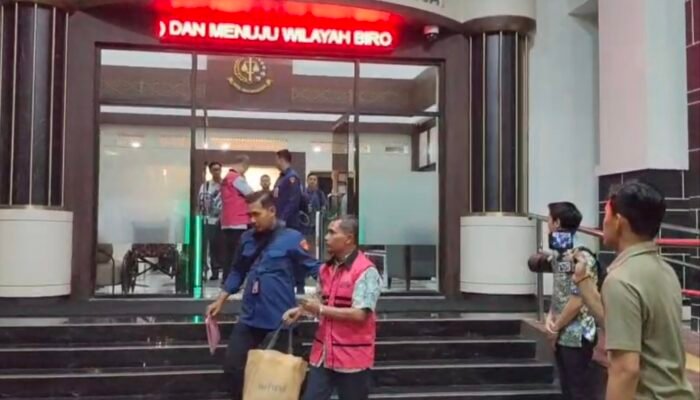 Tahap II Kasus Dugaan Korupsi Minyak Mentah Pertamina, Kejari Jakpus Terima 6 Tersangka