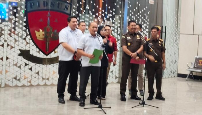 Kejagung Tahan 2 Supervisor Pajak jadi Tersangka Korupsi ‘Transfer Pricing’ PT TPL