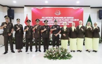 Lantik 5 Pejabat Eselon III, Dr Sutikno Tegaskan Komitmen Penegakan Hukum Berintegritas