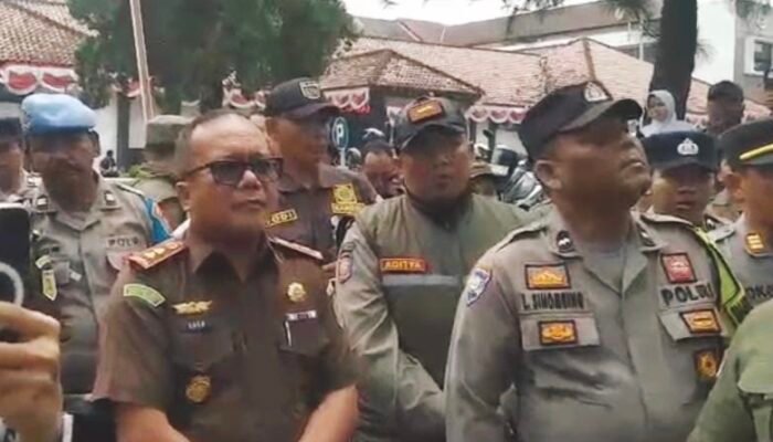 Kajari Kabupaten Sukabumi Temui Massa FWSS, Tampung Aspirasi dan Tegaskan Keterbukaan Informasi