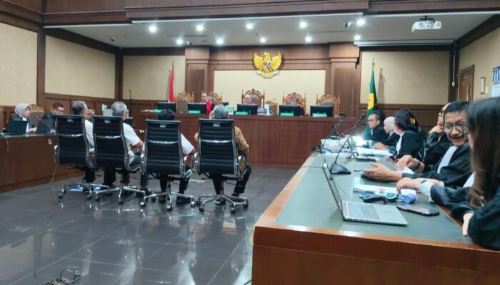Pledoi Kasus LPEI: Penasihat Hukum Sebut Tuntutan 8,5 Tahun Penjara Andi Maulana dan Intan Apriadi Tidak Adil dan Salah Sasaran