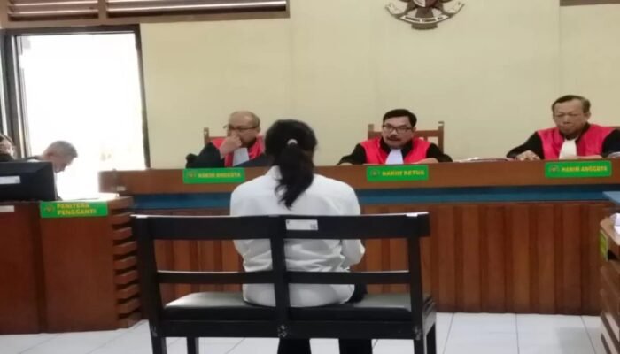 Terbukti Bersalah Gelapkan Dana Rp1,05 M, Hakim PN Bandung Vonis Febriyanti Fei 1 Tahun 10 Bulan