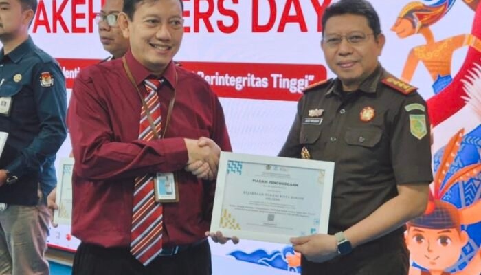 Kejari Kota Bogor Raih Penghargaan KPPN atas Penyampaian SPM Gaji Cepat dan Akurat